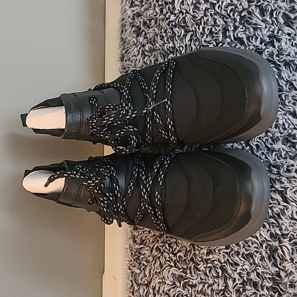 Bungee boots